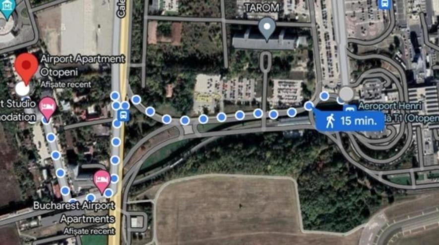 Beside Airport Apartment Отопени Екстериор снимка