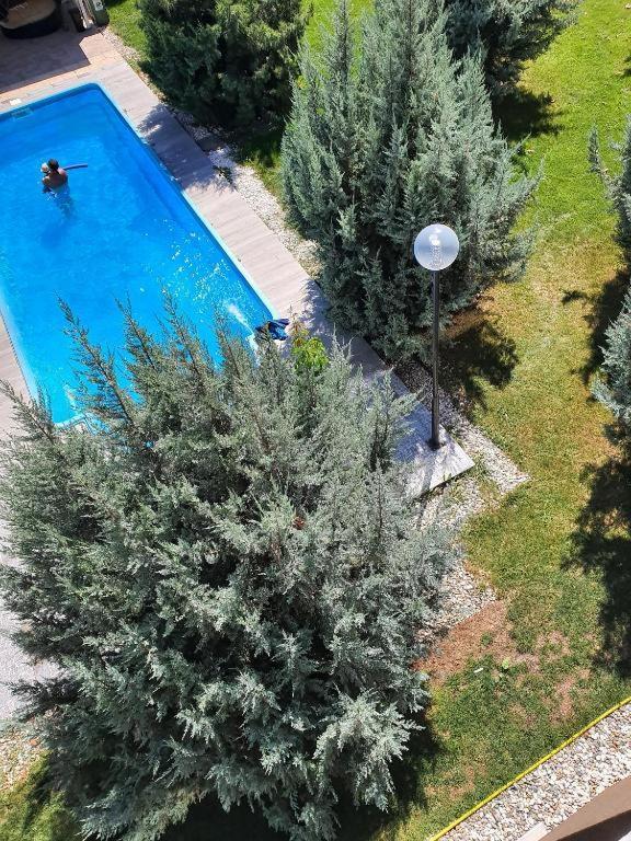 Beside Airport Apartment Отопени Екстериор снимка